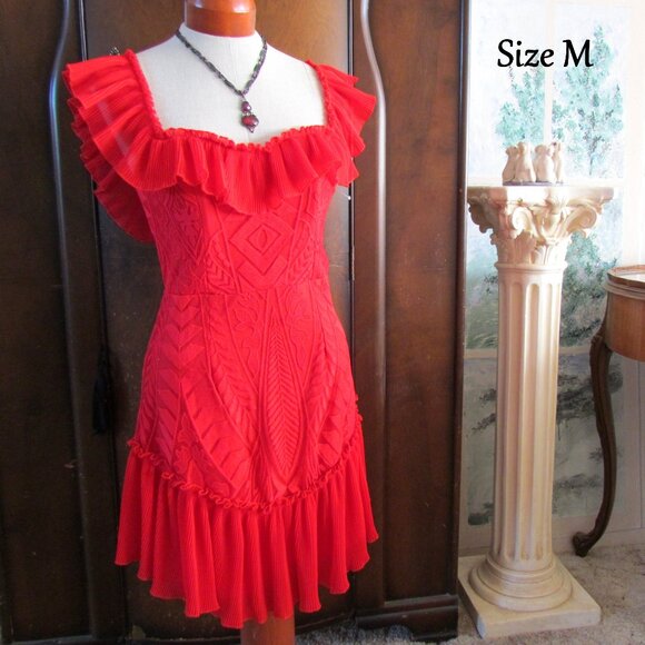 ANGEL BIBA Dresses & Skirts - RED LACE DRESS, S-M, SWEETHEART NECKLINE, SHAPELY PARTY FROCK, SPECIAL OCCASION